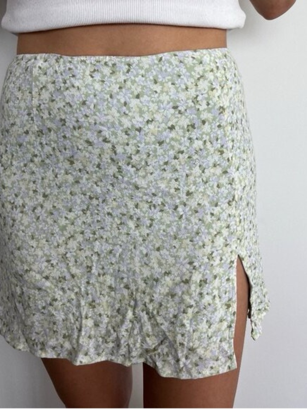 Aritzia Sun-Deh Tatiana Skirt - 10